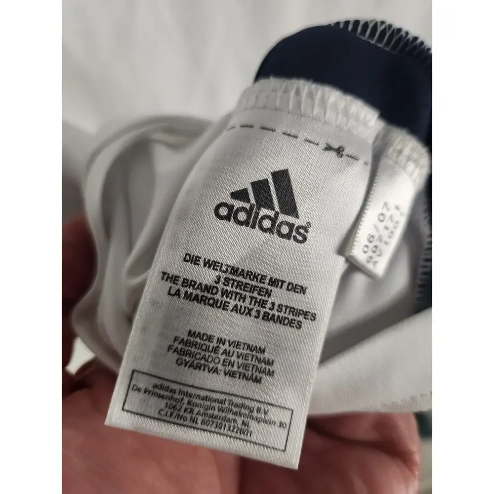 Adidas last as logo